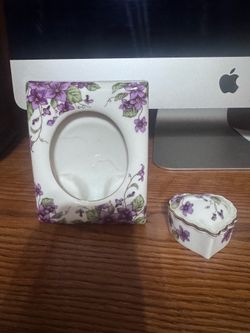 Lefton Violet Picture frame and Heart-Shaped Trinkle box