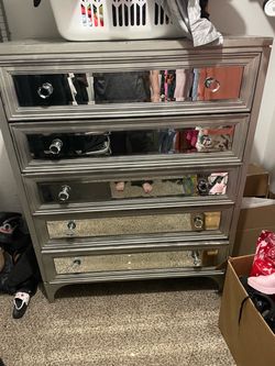 Mirror 5 Drawer Dresser