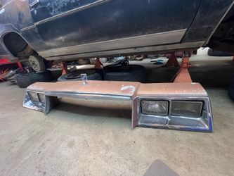 Regal header panel