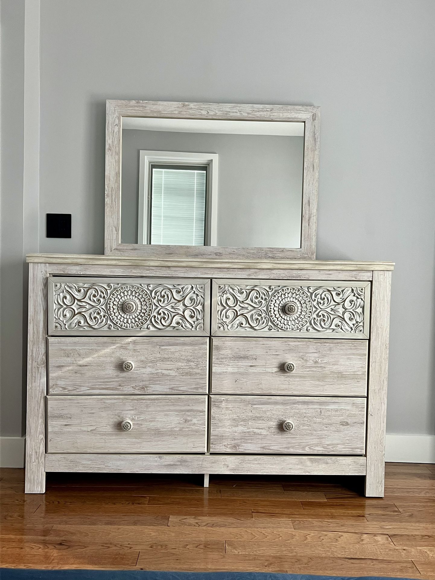 FREE!!! Dresser with Mirror