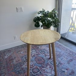 Real wood table - blonde