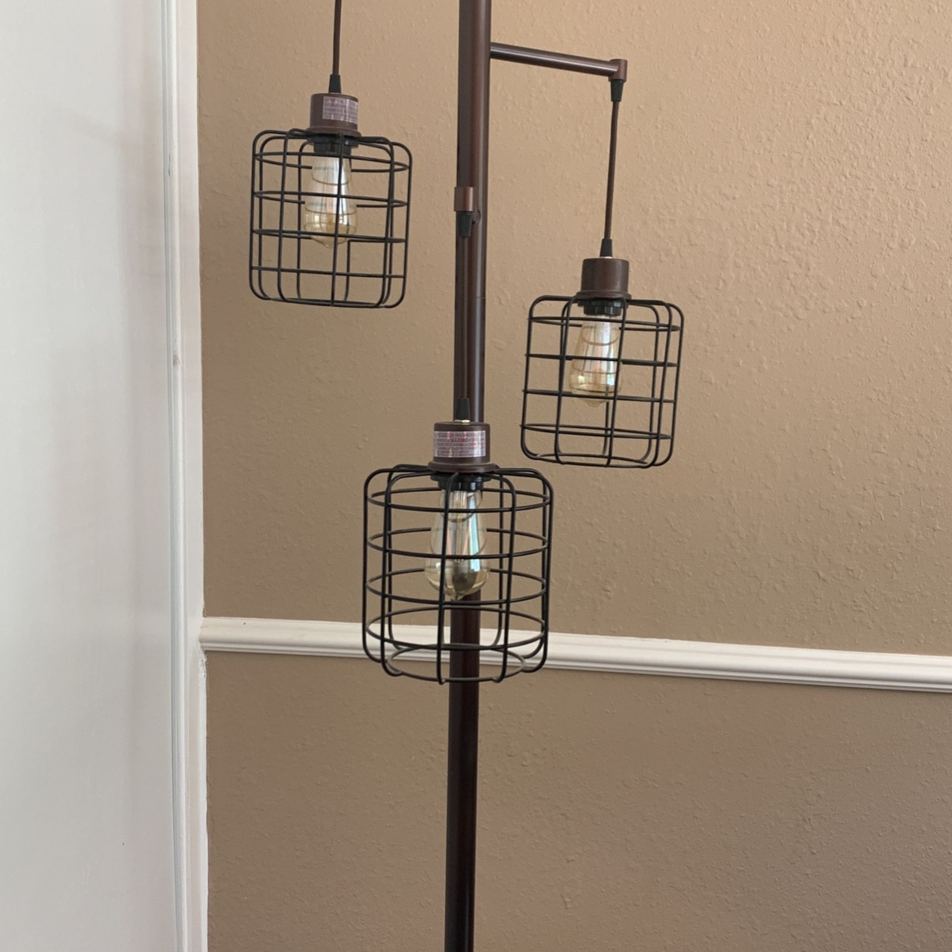 Costco Floor Lamp For In Oceanside Ca Offerup