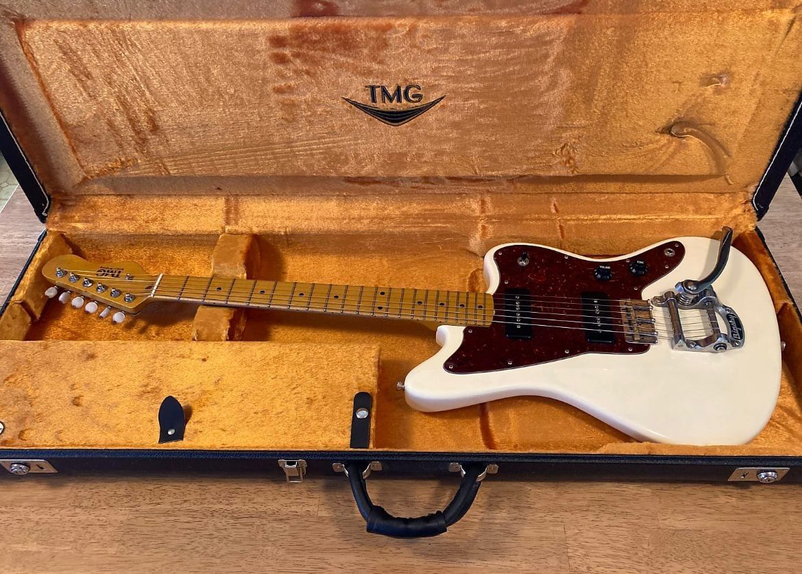 TMG GUITAR RONNIE SCOTT GOOD CONDITION