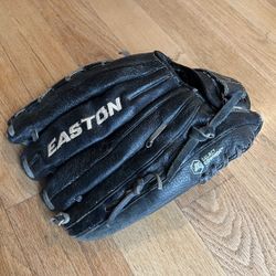 Easton Prowess PFP1250 Black Fast Pitch Leather Softball Glove RHT 12.5”