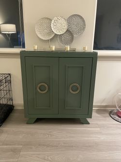 Carville 31.5'' Bar Cabinet
