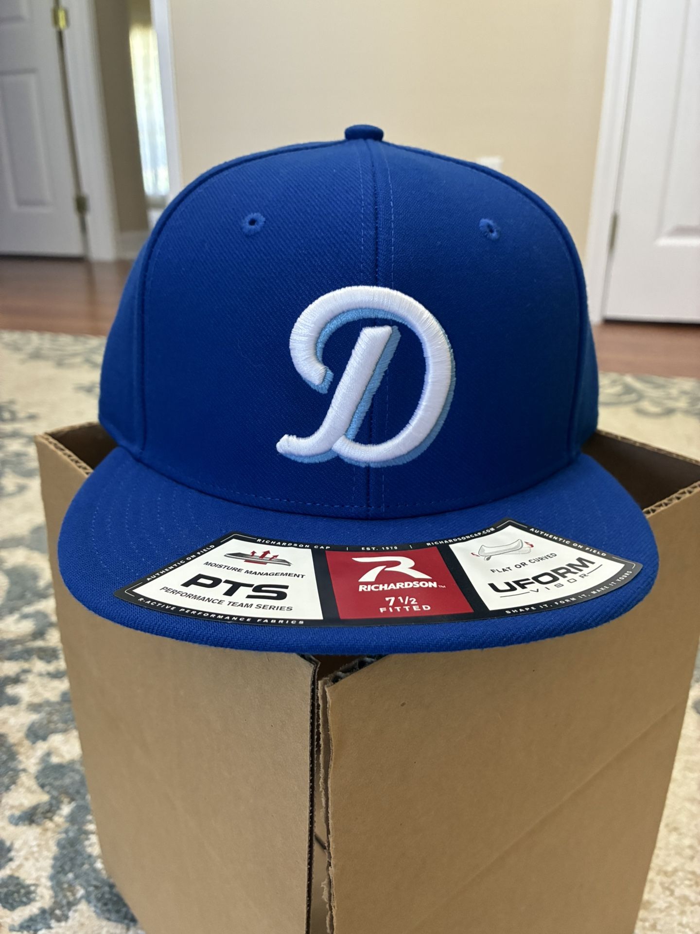 Richardson Performance Team Series Los Angeles Dodgers baseball cap, size 7.5
