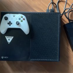Xbox One w/controller