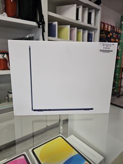 15in Macbook Air M5 chip 16gb 1TB Open Box