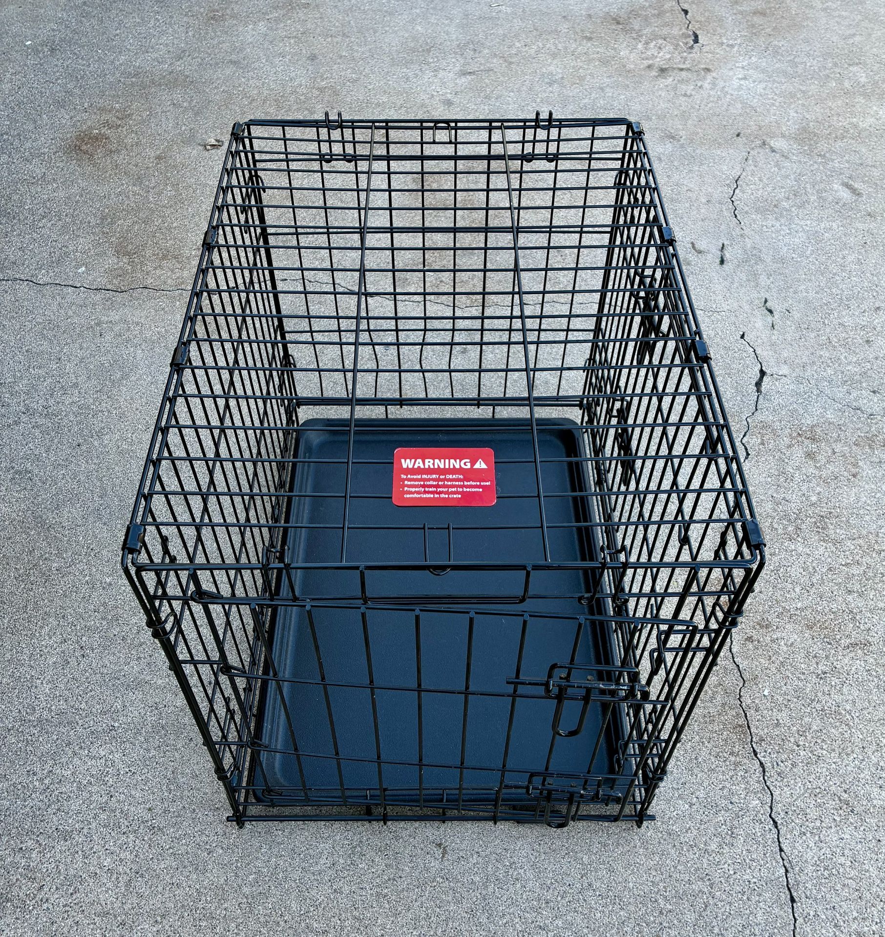 Small Dog Crate 24L x 17.5W x 19H