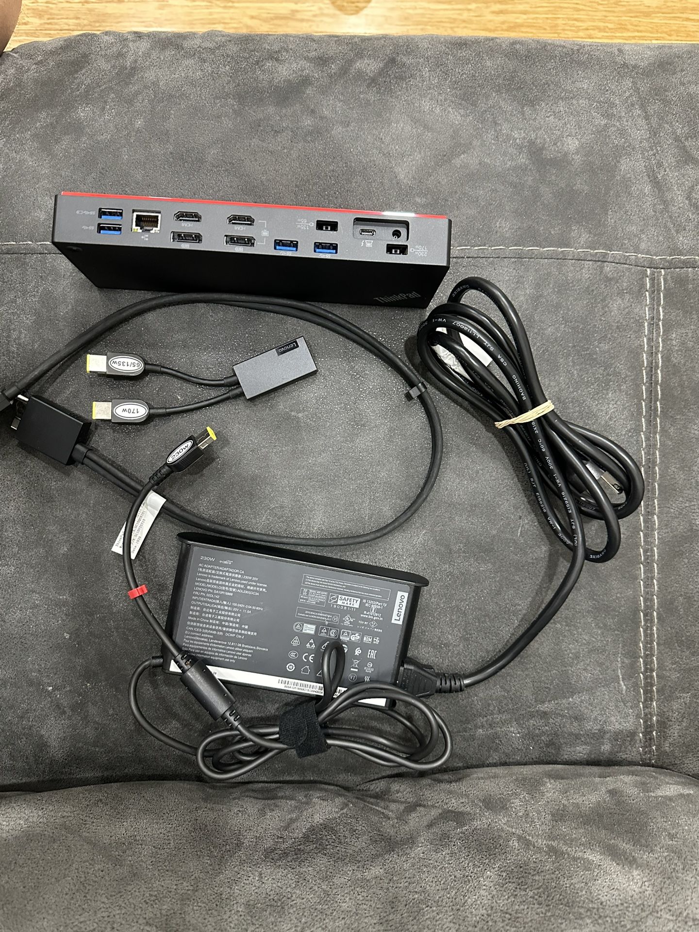 ThinkPad Thunderbolt 3 Workstation Dock Gen 2