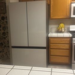 Samsung Bespoke Standard-Depth Beverage Center 30.1-cu ft 3 -Door 36-in Wide Smart...