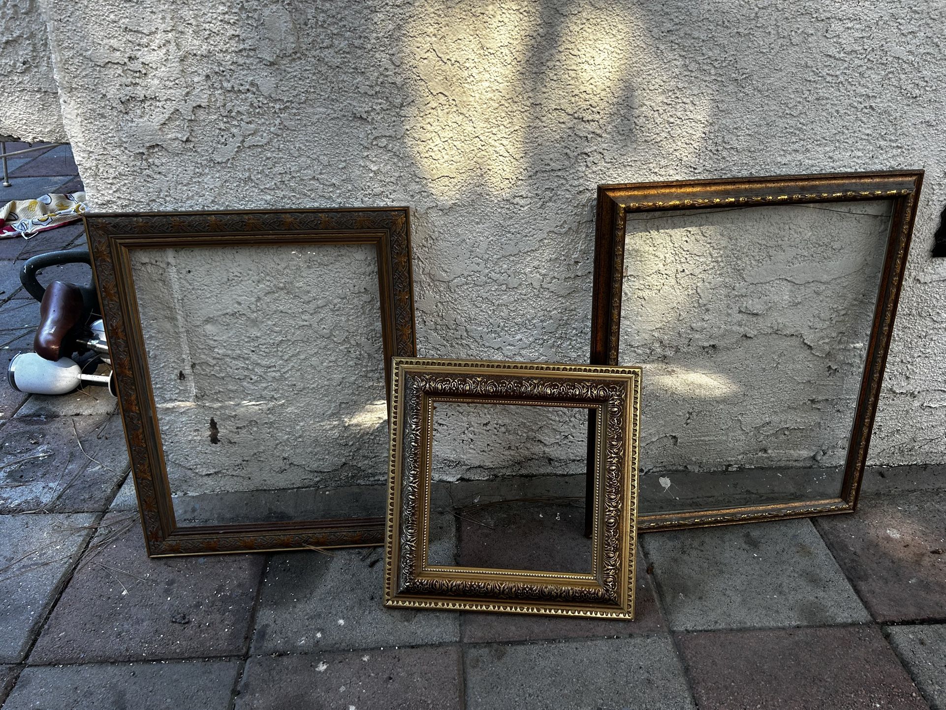 3 Vintage Frames Two Comes With The Glass Except For The Smaller One