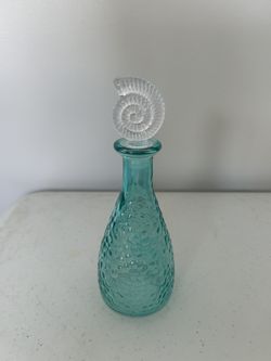 Coastal Design Ocean Blue Oil Bottle With Sea Shell Topper 