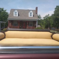 Antique sofa great condition very heavy