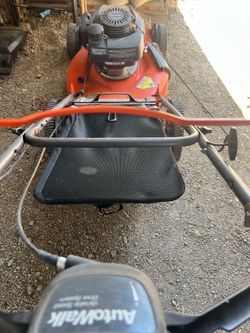 Husqvarna HU700F Self-Propelled Lawn Mower Honda engine. Starts and runs good. Includes grass catcher bag. Normal cosmetic wear from use. Ready to mow