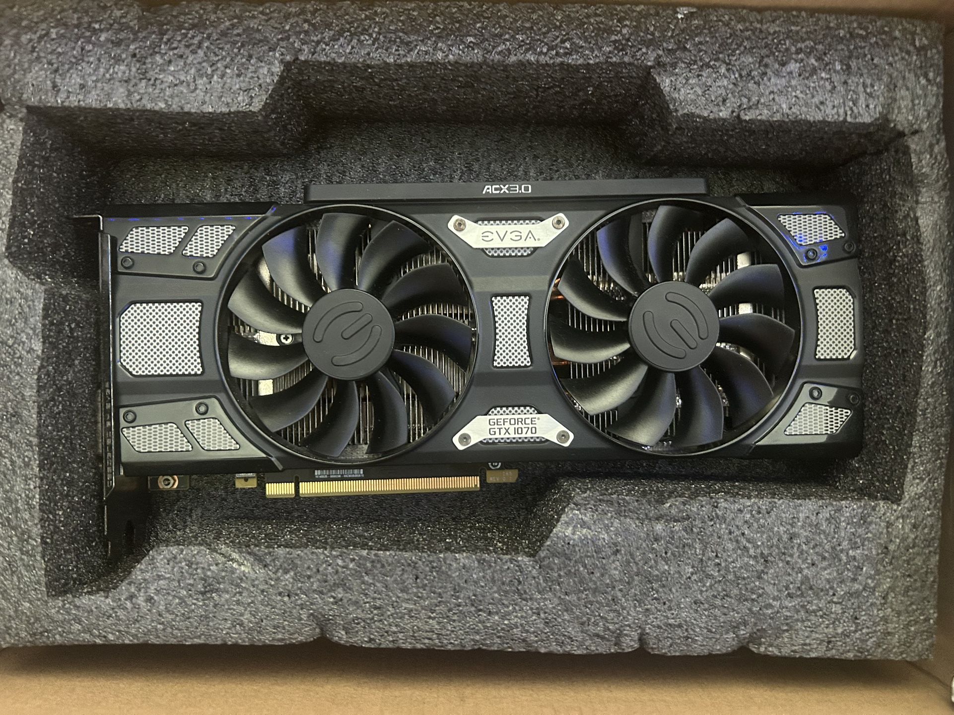 EVGA GTX 1070 8 GB GDDR5 – Superclocked Graphics Card - (Used)