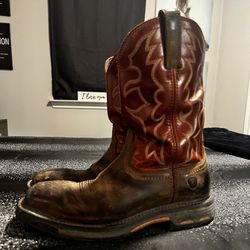 Mens sz10D Ariat WorkHog Steel Toe Wide Square Western Boots-Dark Earth/Red. The Ariat Men's WorkHog EH Steel Toe Work Boots feature rugged leather up