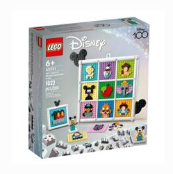 LEGO Disney Classic 100 Years of Disney Animation Icons with Mickey Mouse Minifigure (LEGO Model: 43221)
