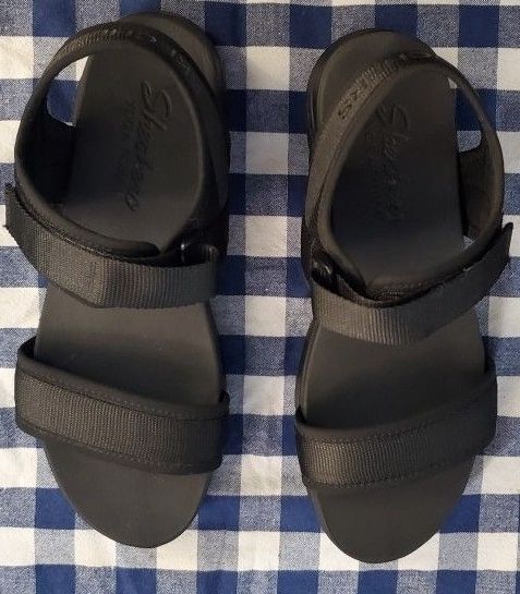 Skechers. Sandles. Like New
