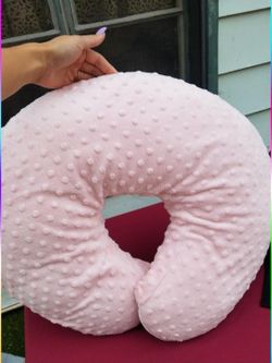 Breastfeeding Pillow Support