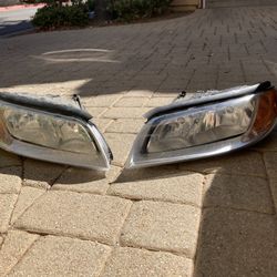 Volvo Headlight Set