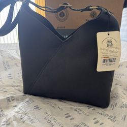 Beautiful, Brand New Portland Leather Shoulder / Crossbody Bag