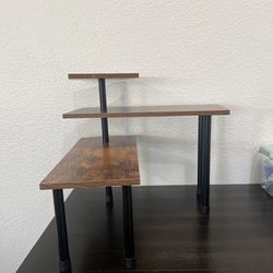 Corner counter shelf