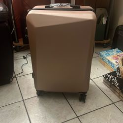 24 Inches (medium) Check In Travelers Luggage 