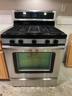 Whirlpool Stainless Steel Gas Range / Stove