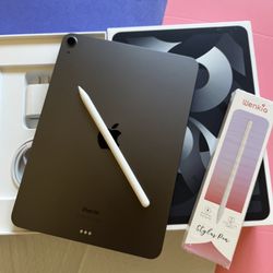 Apple iPad Air 5th Generation (M1 Chip) 64GB with Box, Pen And Keyboard 