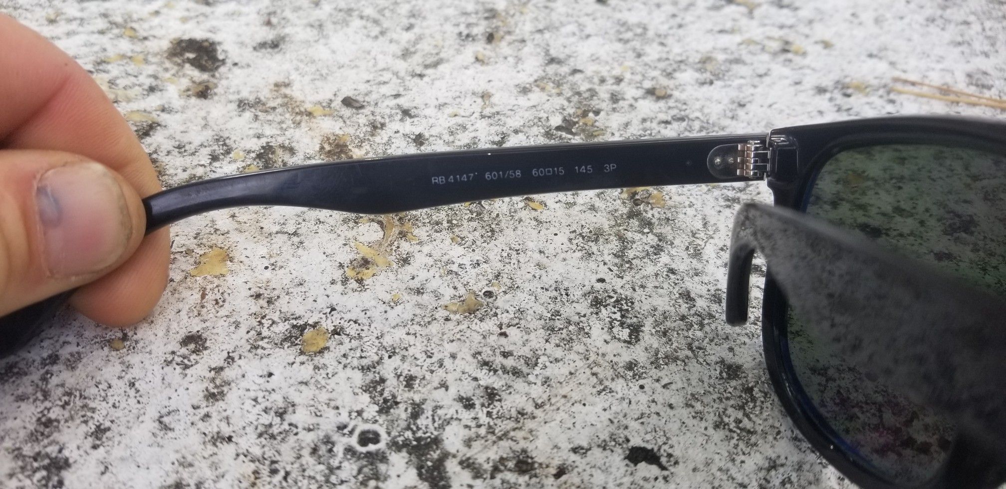Rayban rb4147 601 58