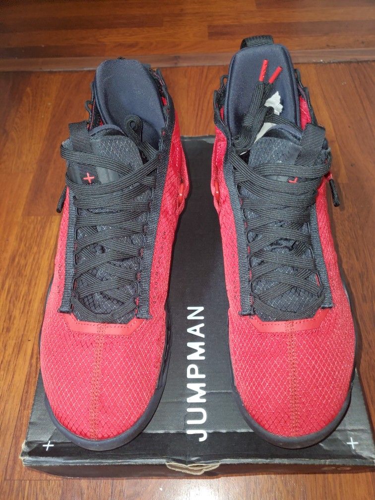 Brand New Size 9.5 Jordan Proto Max 720