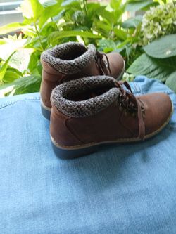 Boots   Size 7 1/2 m. Nine West