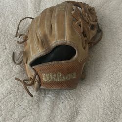Wilson A2000 11.5 (used