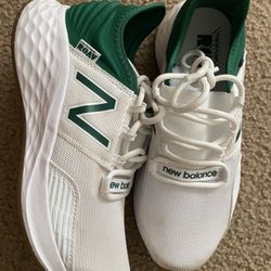 New Balance Fresh Foam Roav Youth’s Shoes Sz 3.5