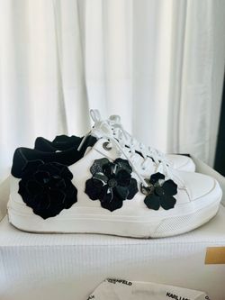 Black Karl Lagerfeld Sneakers(Also posted in white & Gold)