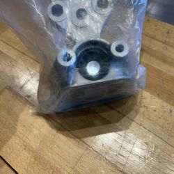 06-11 Civic Transmission Mount