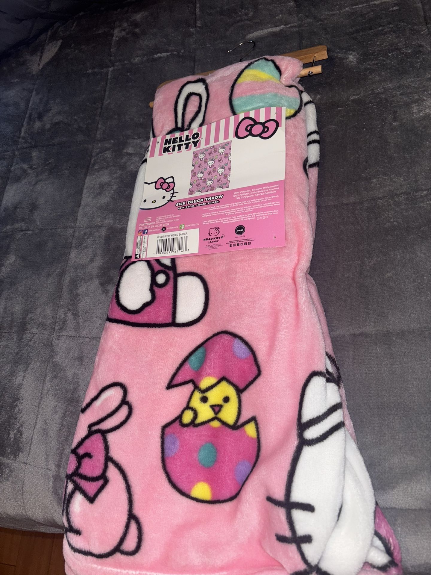 Hello Kitty Easter Blanket 🪺