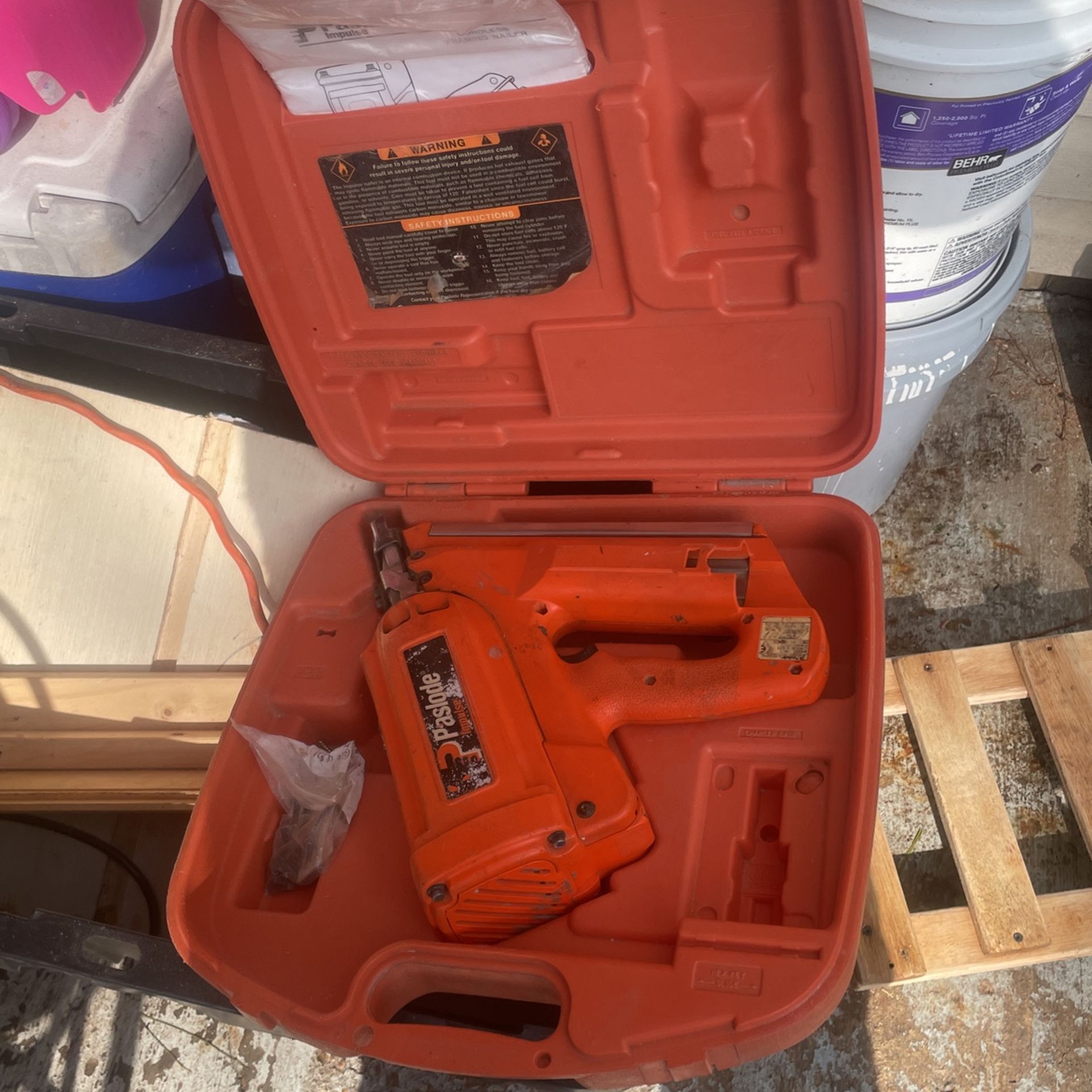 Impulse cordless Paslode Nail Gun