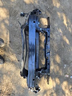 2014 Chevy Ss Radiator Support And G8 Hood