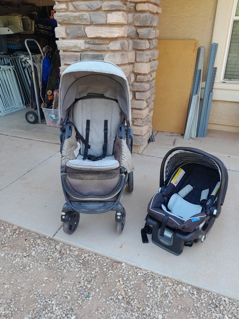 Graco Baby Stroller $20 And Graco Baby Car Seat Snugride 35LX $25 See All Photos 