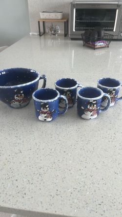 Christmas snowman mugs and pitcher