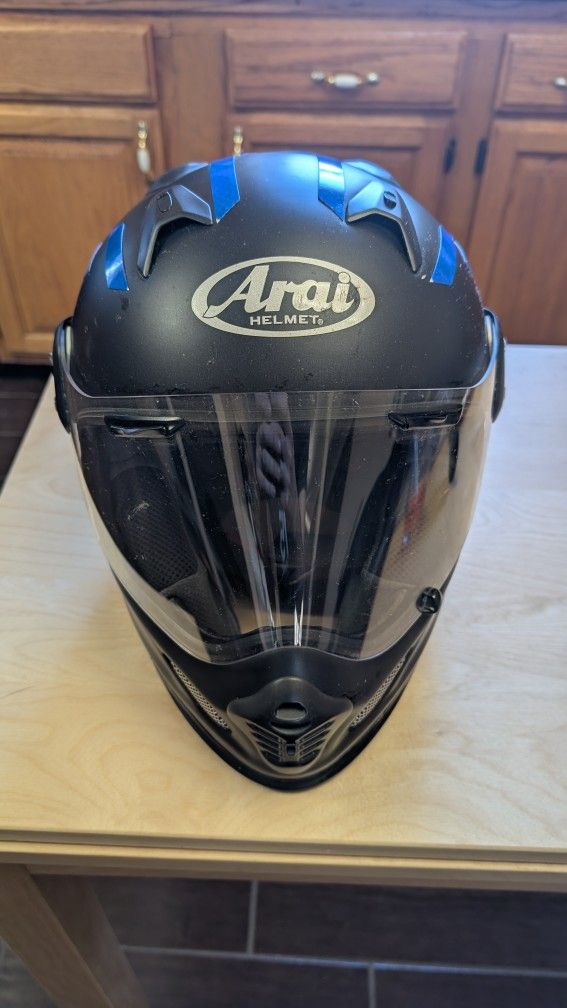 Motorcycle Helmet - Arai XD4 Medium