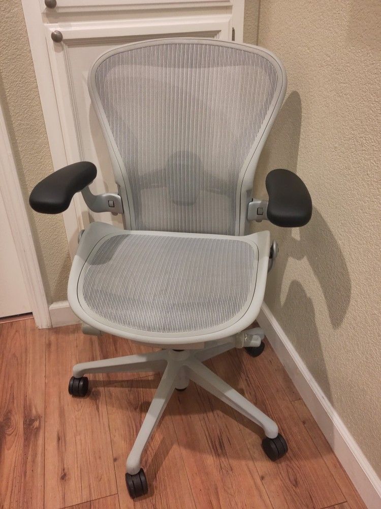 New Herman Miller Aeron Remastered Size B Medium Mineral Light White Silver With Lumbar Height Adj Arms Delivery Possible