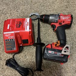 Milwaukee Fuel Hammer Drill With Battery 5.0 And Charger 