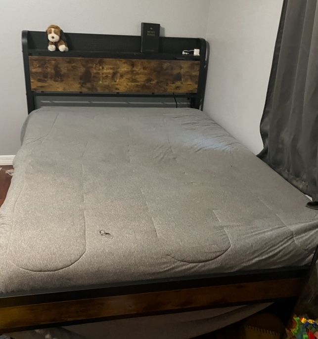 Full Size Bed Frame And Dresser