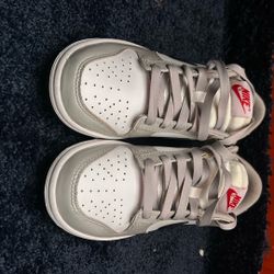 Nike Dunks 
