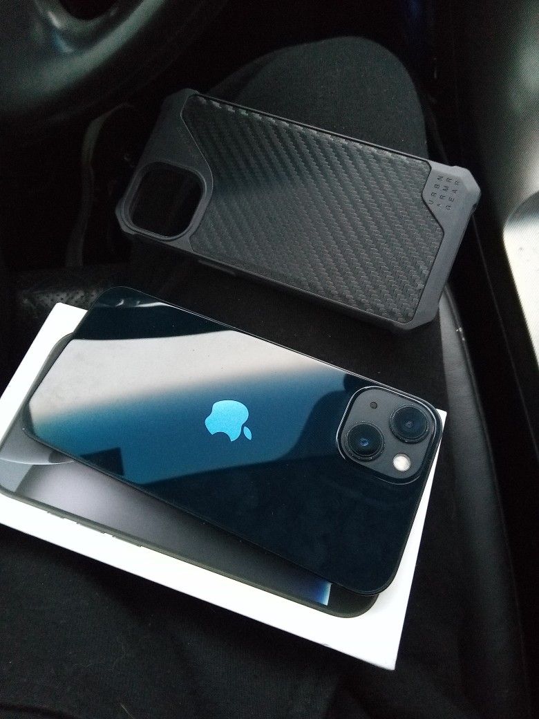 iPhone 13 128Gb UNLOCKED