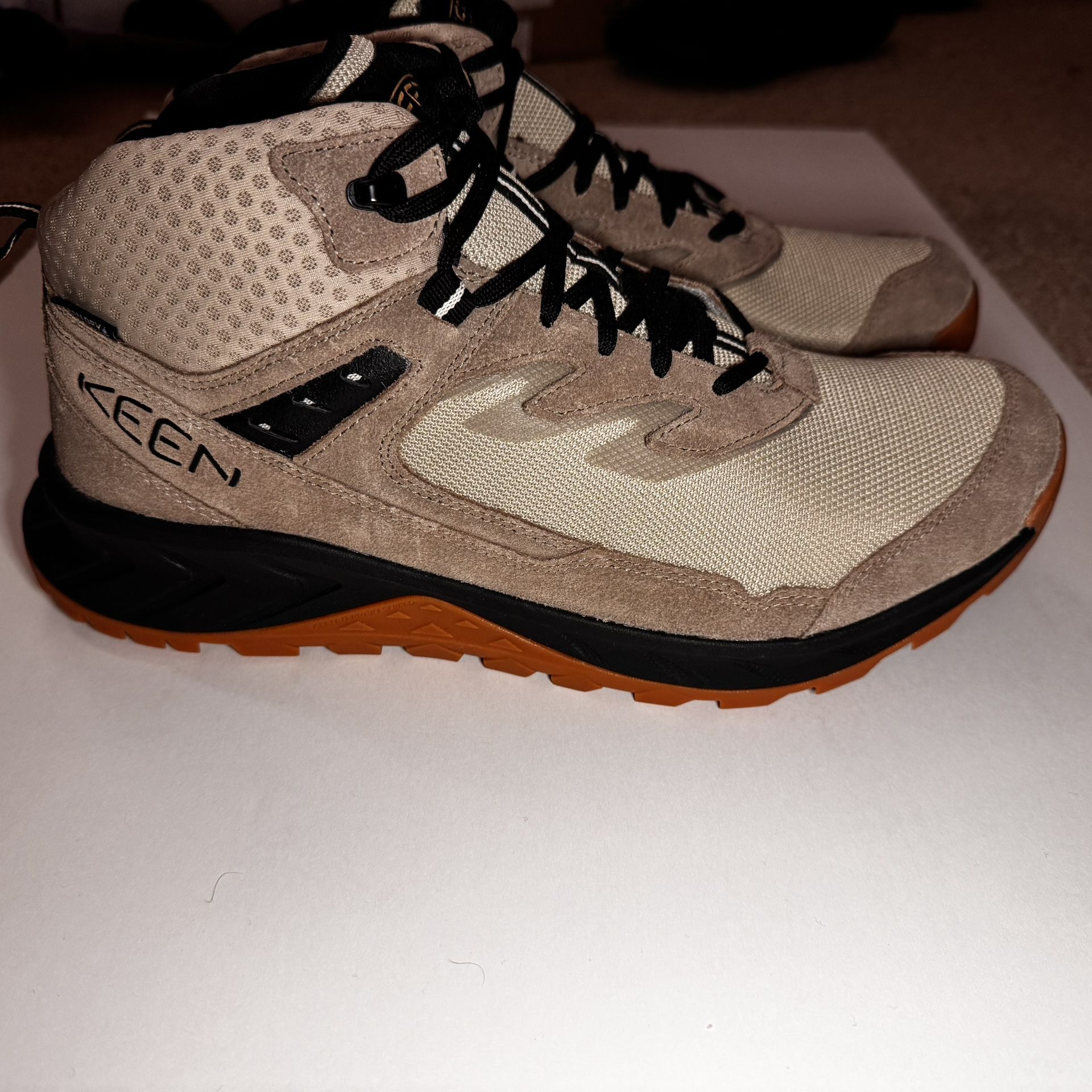 Keen Waterproof Boots Size 11.5