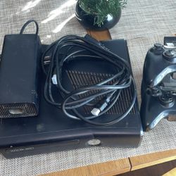 Xbox 360 w/ two controllers and charging station